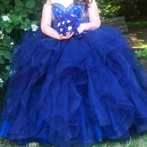 Quinceañera dress, 3XL(122), royal blue(can't remember the brand)